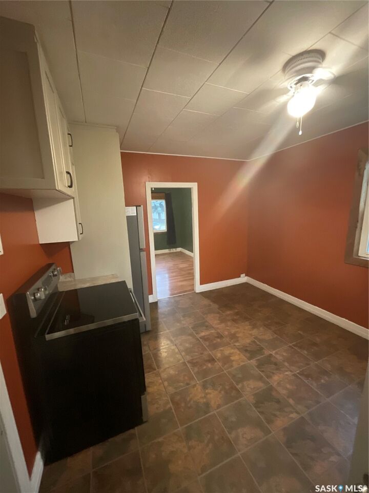 Property Photo:  403 Main Street  SK S0K 4P0 