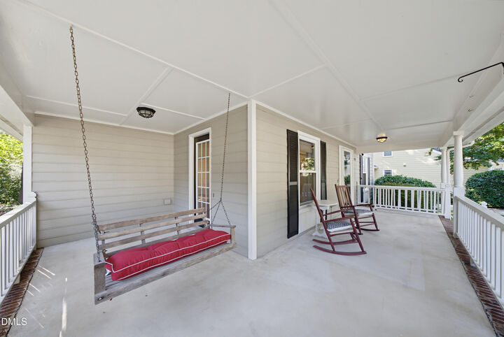 Property Photo: 1420 Morningsdale Drive NC 27609