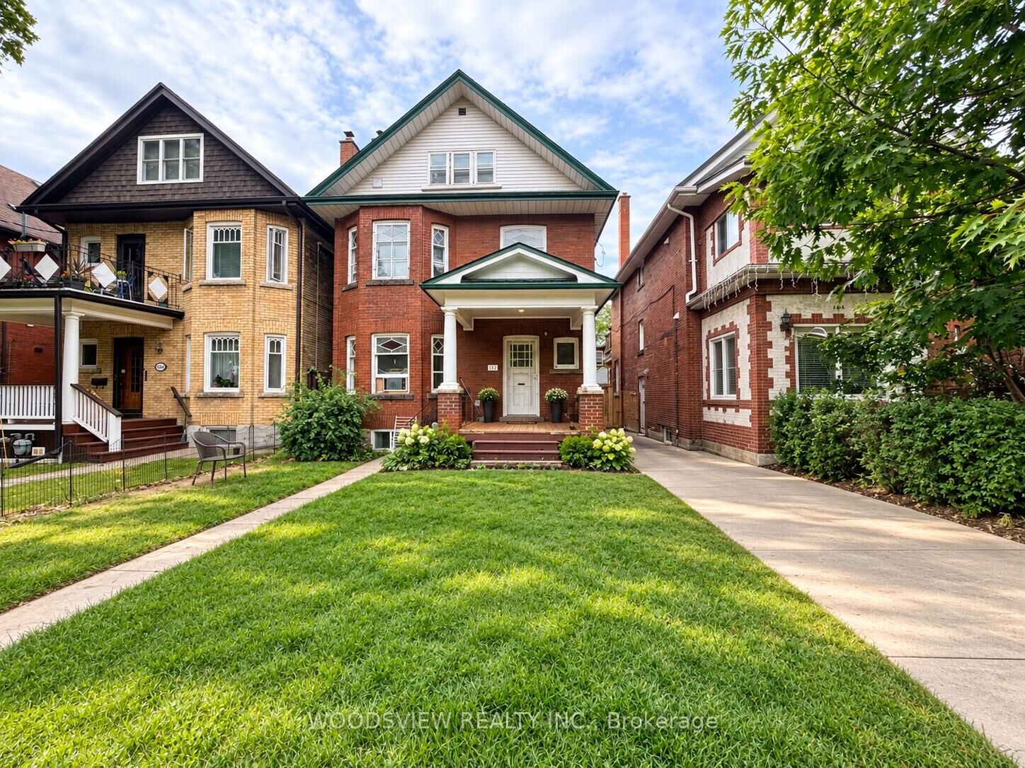 Property Photo:  152 Medland Street Main Floor  ON M6P 2N5 
