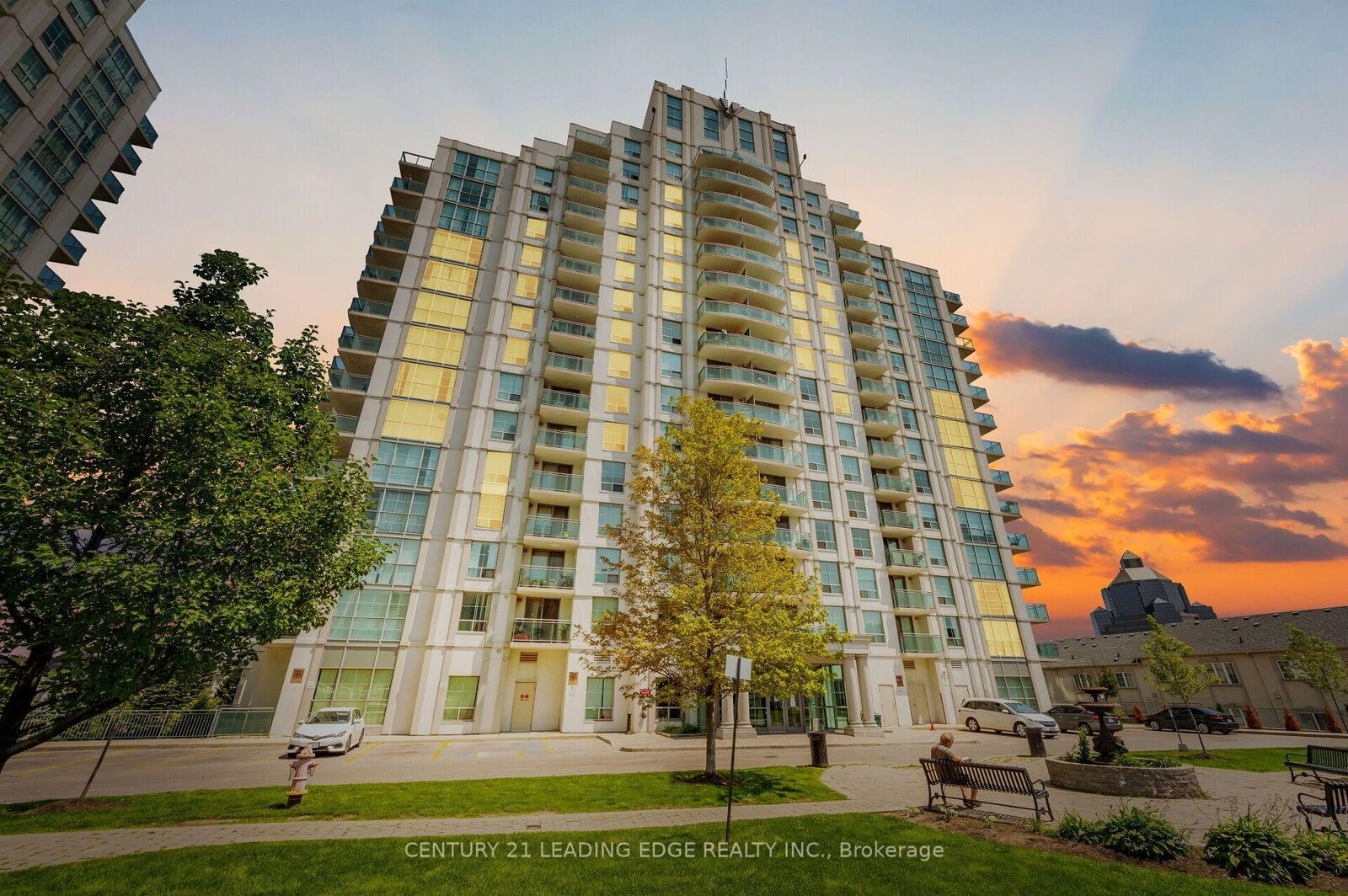 Property Photo:  8 Rosebank Drive Phf  ON M1B 5Z3 