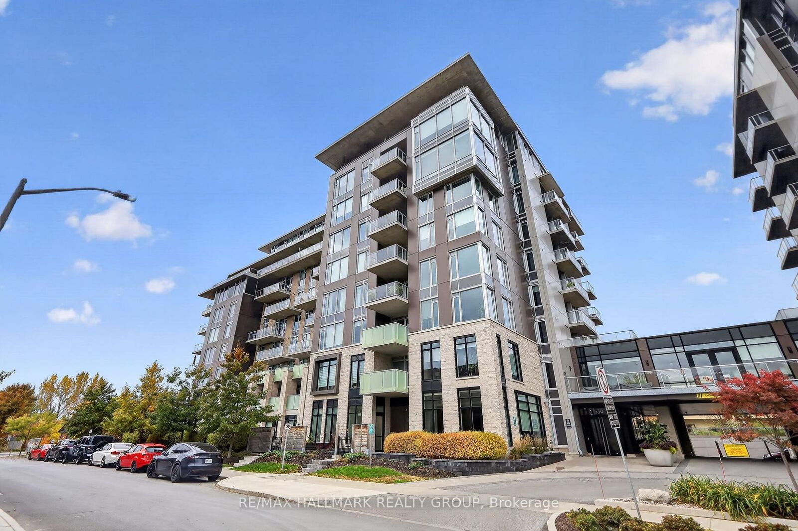 Property Photo:  530 De Mazenod Avenue 403  ON K1S 5W8 