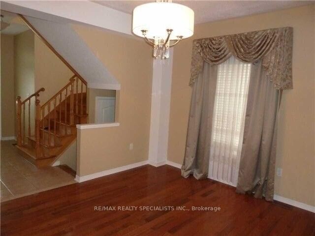Property Photo:  3402 Covent Crescent  ON L5M 7P1 