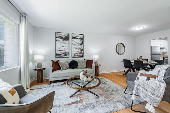Property Photo:  1350 Winding Trail 15  ON L4Y 2T8 