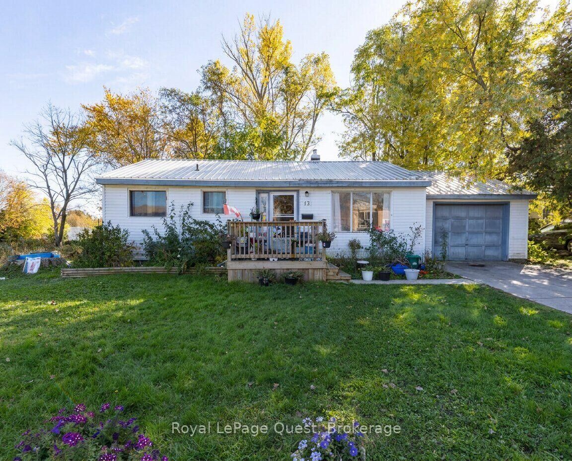 Property Photo:  13 Grace Avenue  ON L3V 2K3 