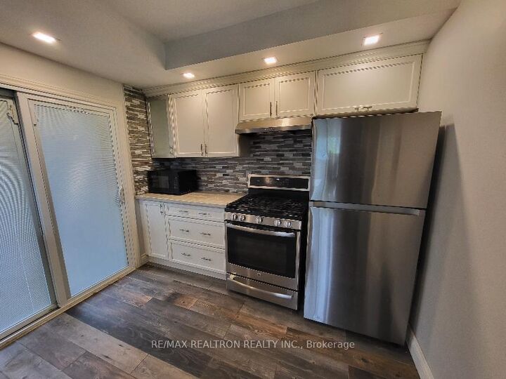 Property Photo:  256 Dunlop Street W 1  ON P0A 1C0 
