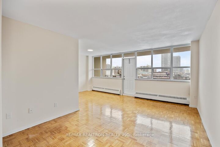 Property Photo:  2775 Don Mills Road 704  ON M2J 3B5 