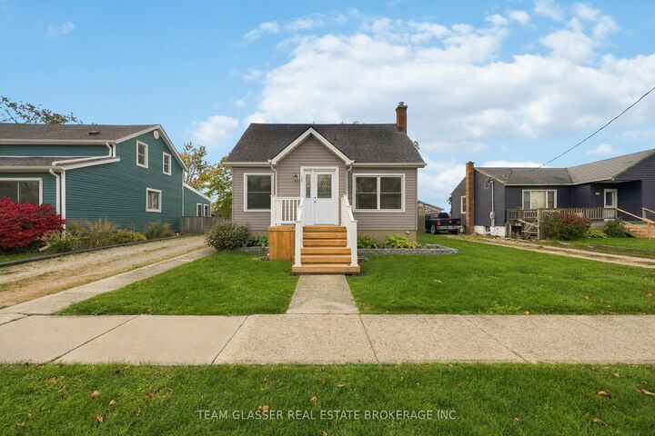 Property Photo:  197 Paget Street  ON N0N 1G0 