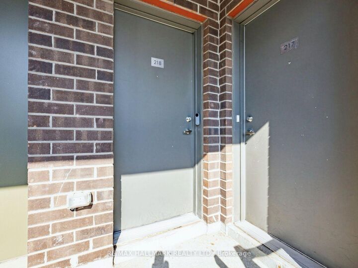 Property Photo:  1460 Whites Road 218  ON L1V 1R4 