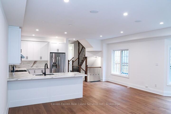 Property Photo:  1557 Eglinton Avenue W Upper  ON L5M 7C1 