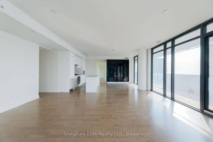 Property Photo:  20 Lombard Street 4003  ON M5C 1M1 