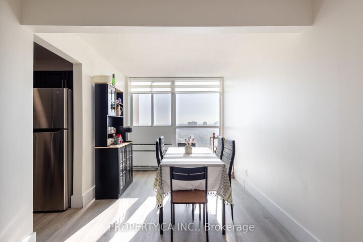 Property Photo:  41 Marbrook Lane 1706  ON M9V 5E6 