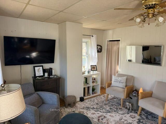 Property Photo:  32 Park Street  ON P0A 1Z0 