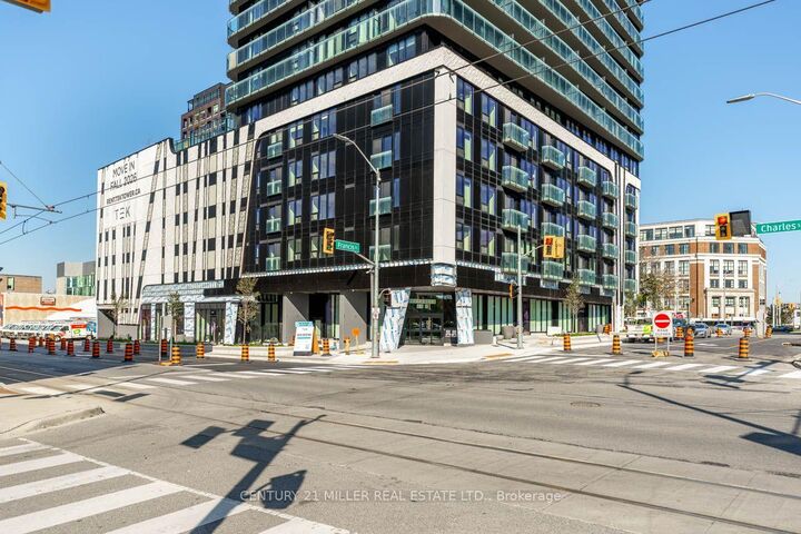 Property Photo:  30 Francis Street S 1704  ON N2G 0H1 