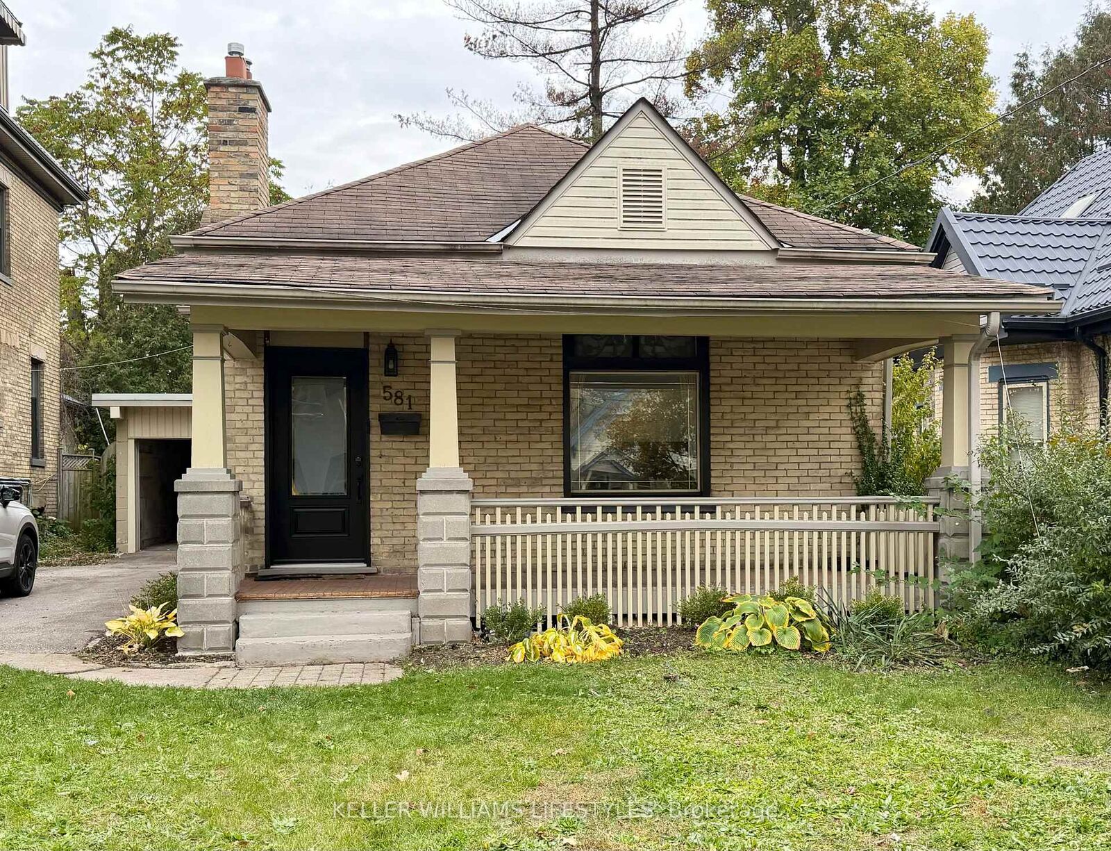 Property Photo:  581 Central Avenue  ON N6B 2G5 