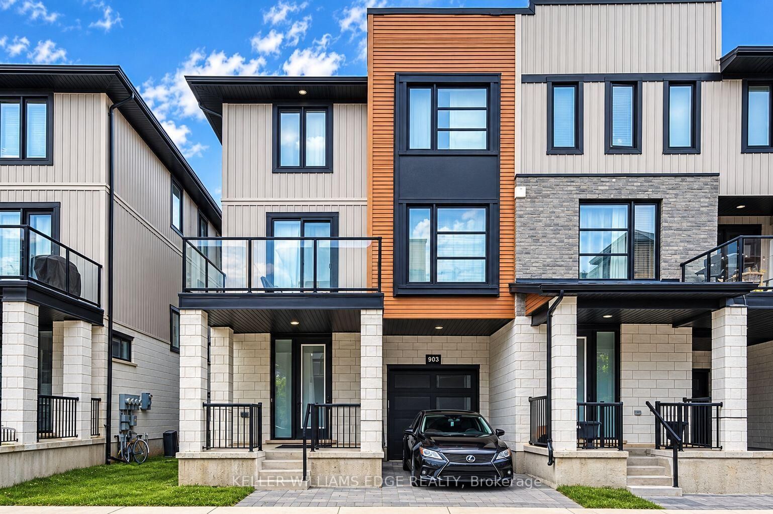Property Photo:  961 Battery Park  ON N6H 0J7 