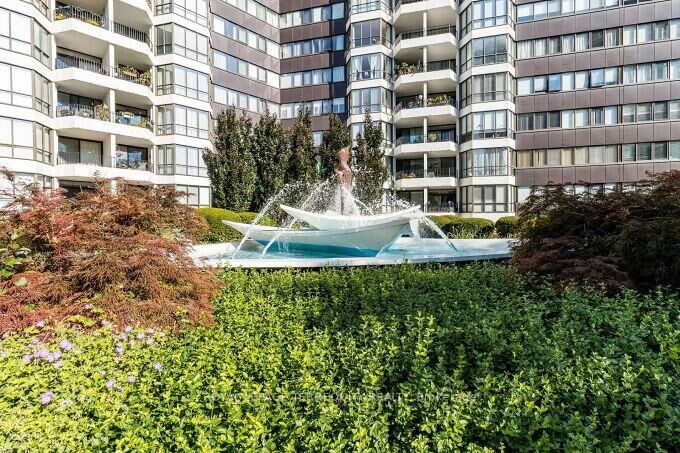 Property Photo:  1333 Bloor Street 716  ON L4Y 3T6 
