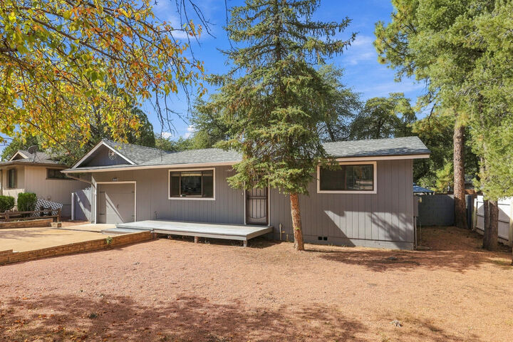 Property Photo:  1010 N Easy Street  AZ 85541 