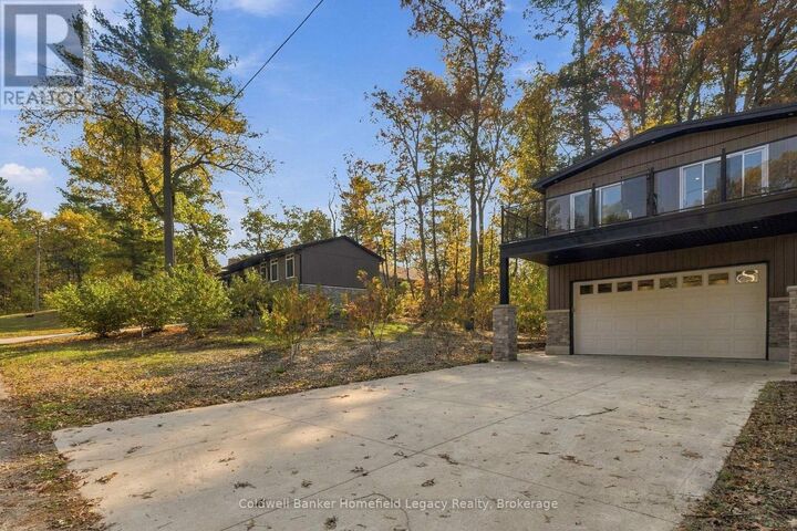 Property Photo:  10020 Port Franks Estate Drive  ON N0M 2L0 