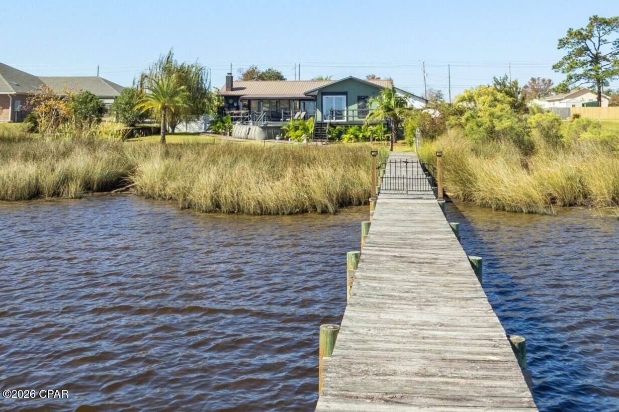 Property Photo: 643 S Berthe Avenue FL 32404