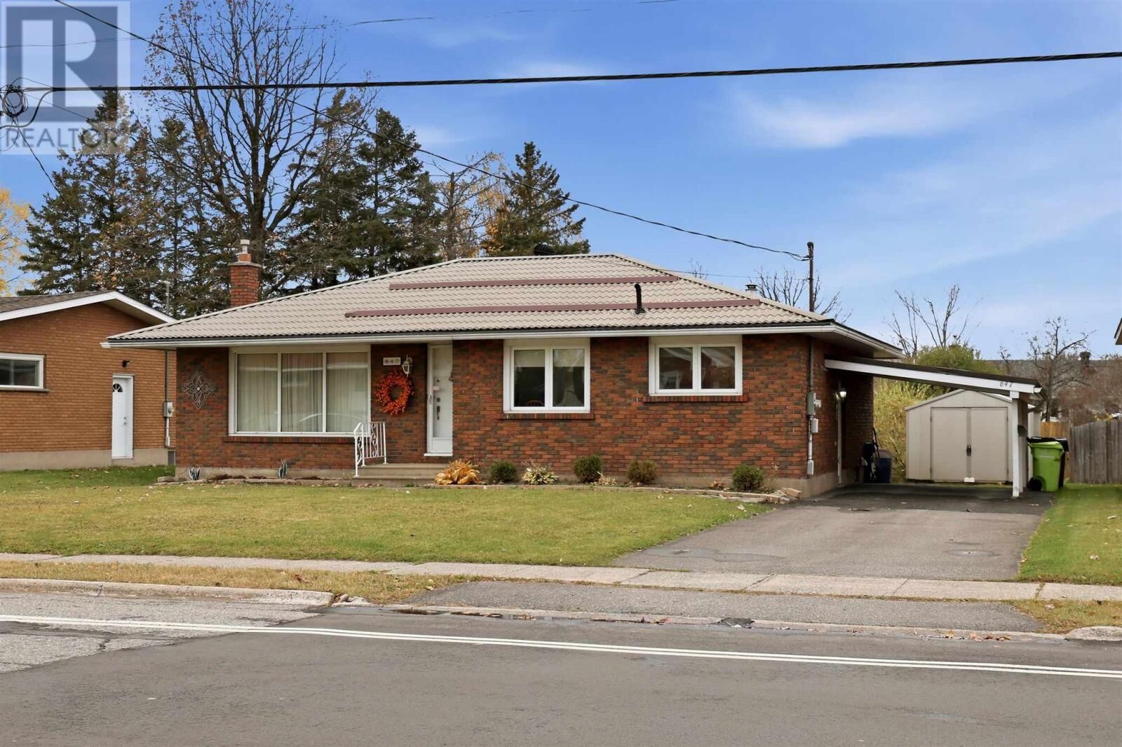 Property Photo:  647 North St  ON P6B 2C1 