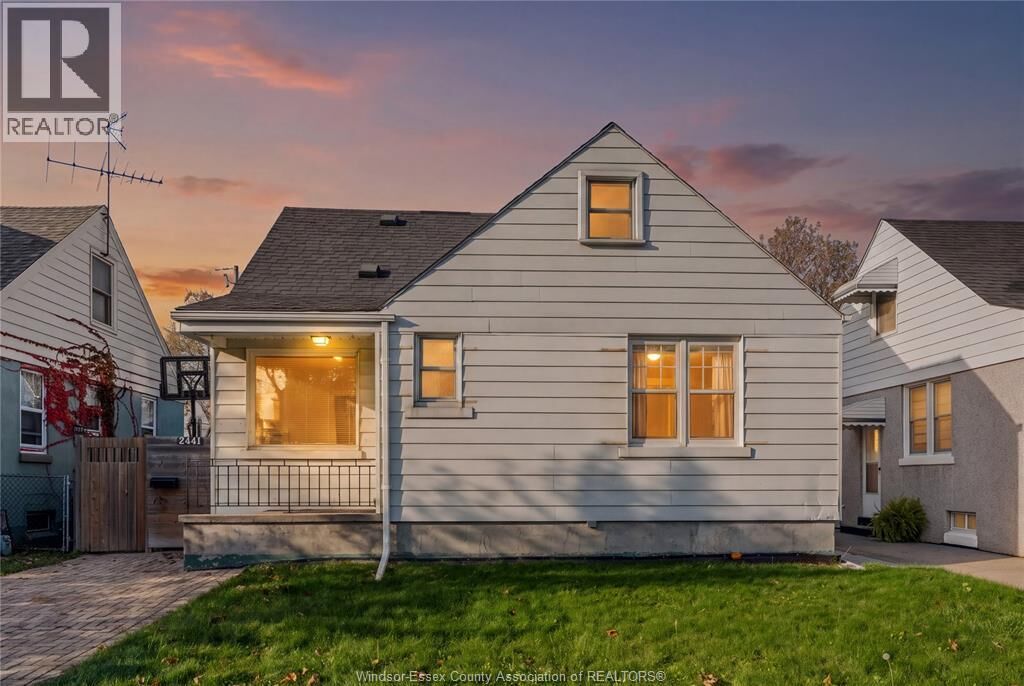 Property Photo:  2441 Kildare  ON N8W 2Y1 