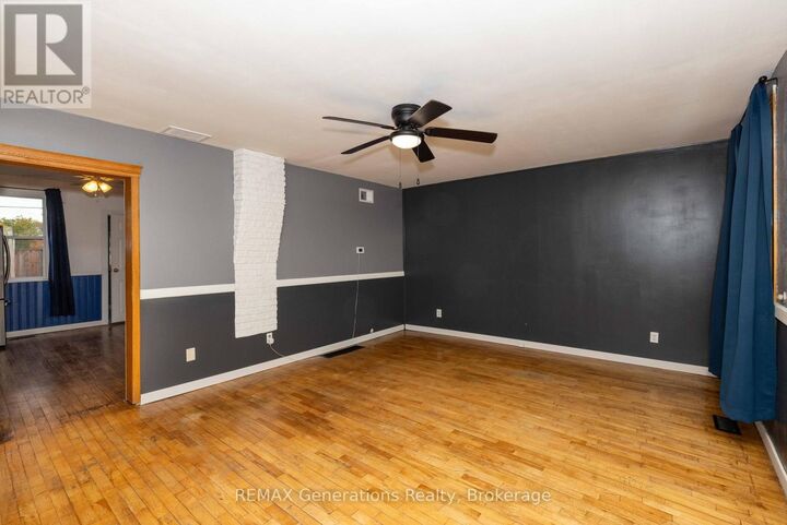 Property Photo: 1021 Alexandra Street ON P7C 3G6