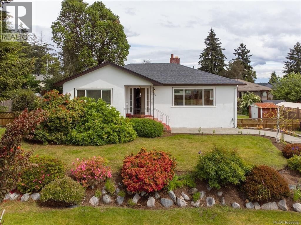 Property Photo: 850 Hunter Street BC V9S 1R5