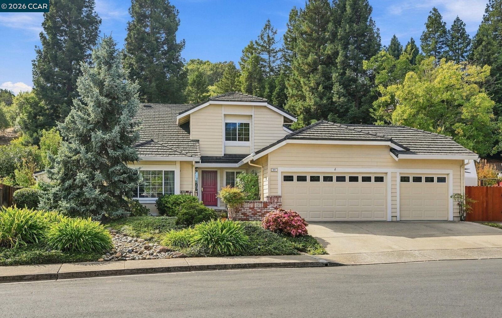 Property Photo:  311 Meadowood Ct  CA 94523 