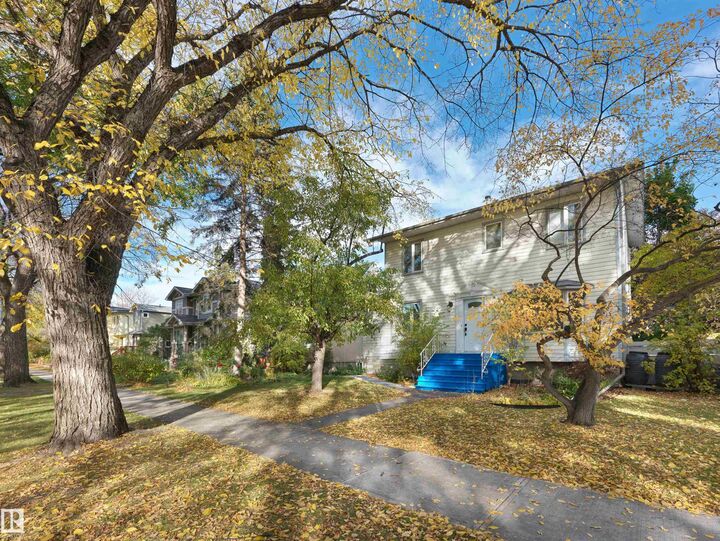 Property Photo:  10968 75 Avenue NW  AB T6G 0G9 