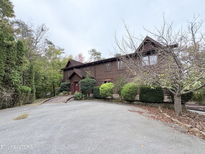 Property Photo:  192 Mainsail Rd  TN 37763 