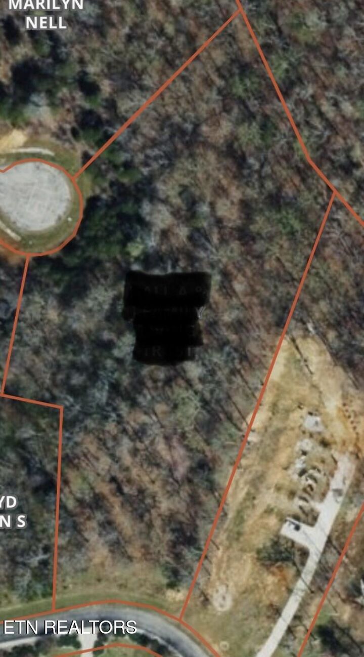 Property Photo: 306 E Shore Drive TN 37854