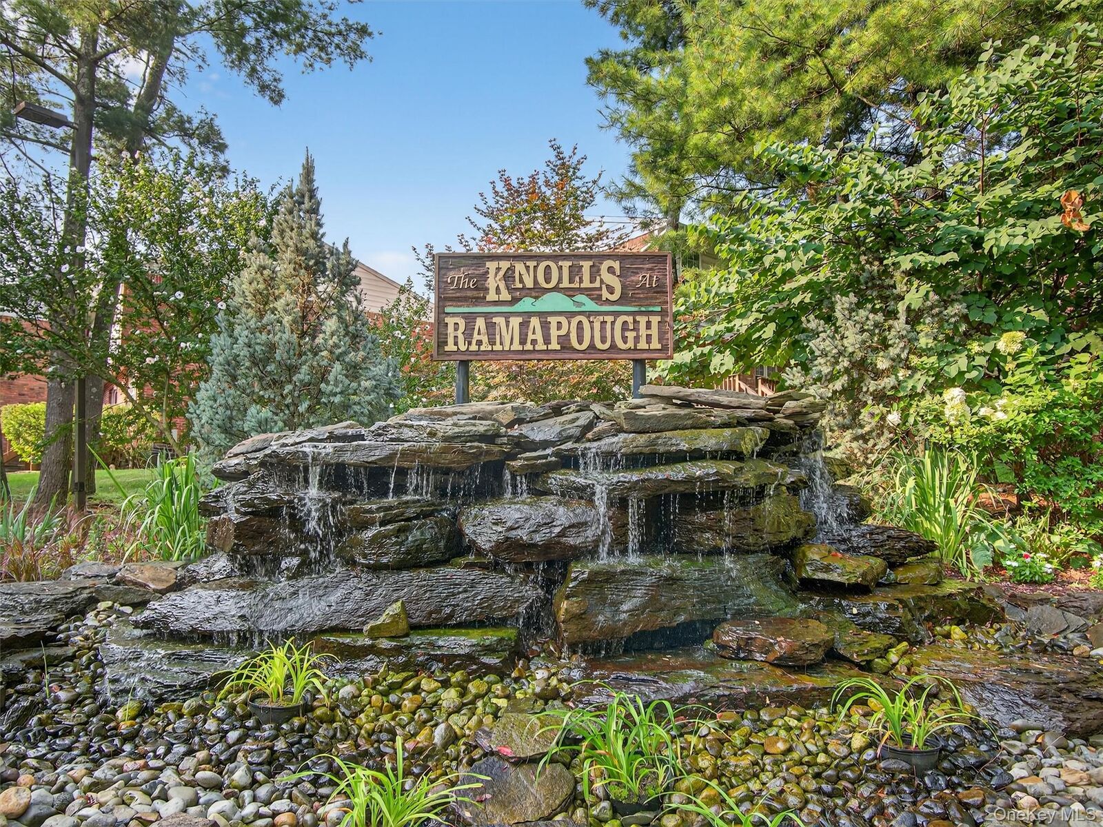 Property Photo:  441 Genesee Court  NY 10901 