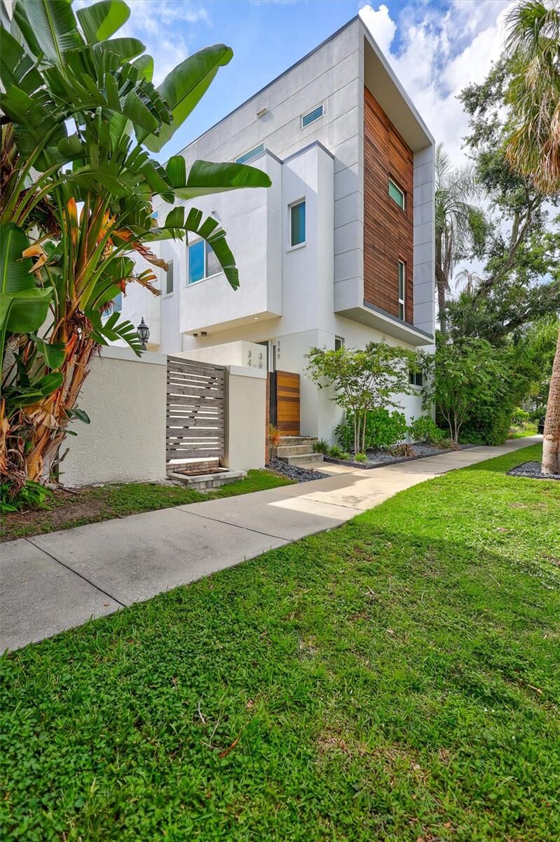 Property Photo:  349 7th Street S  FL 33701 