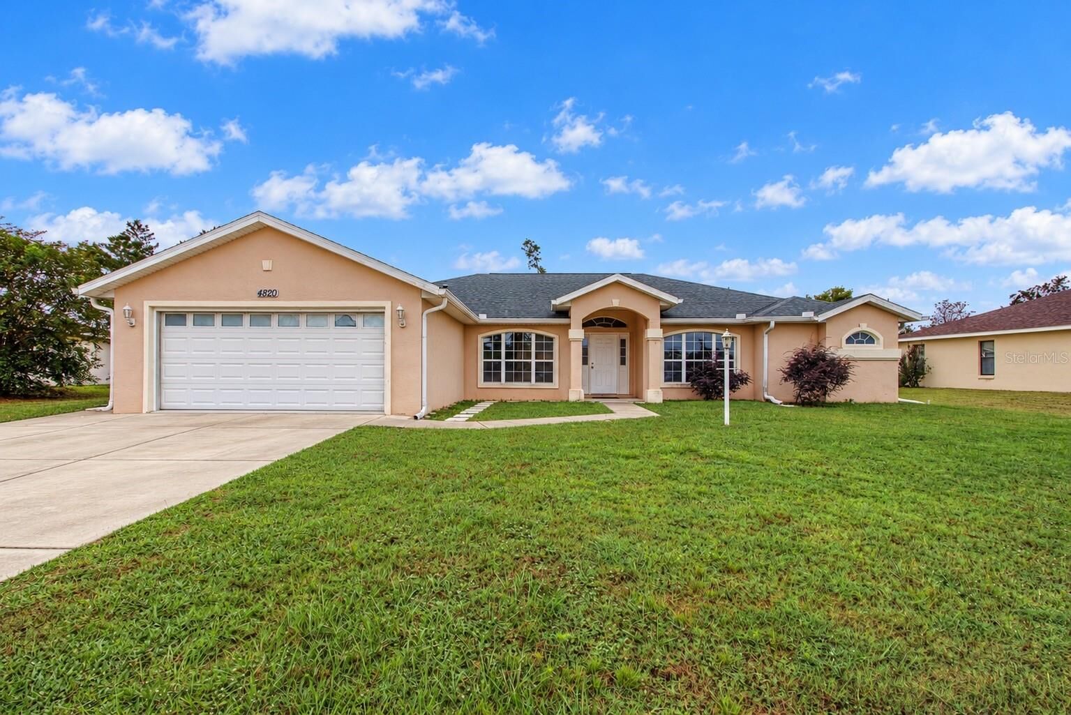 Property Photo:  4820 SW 107 Lane  FL 34476 