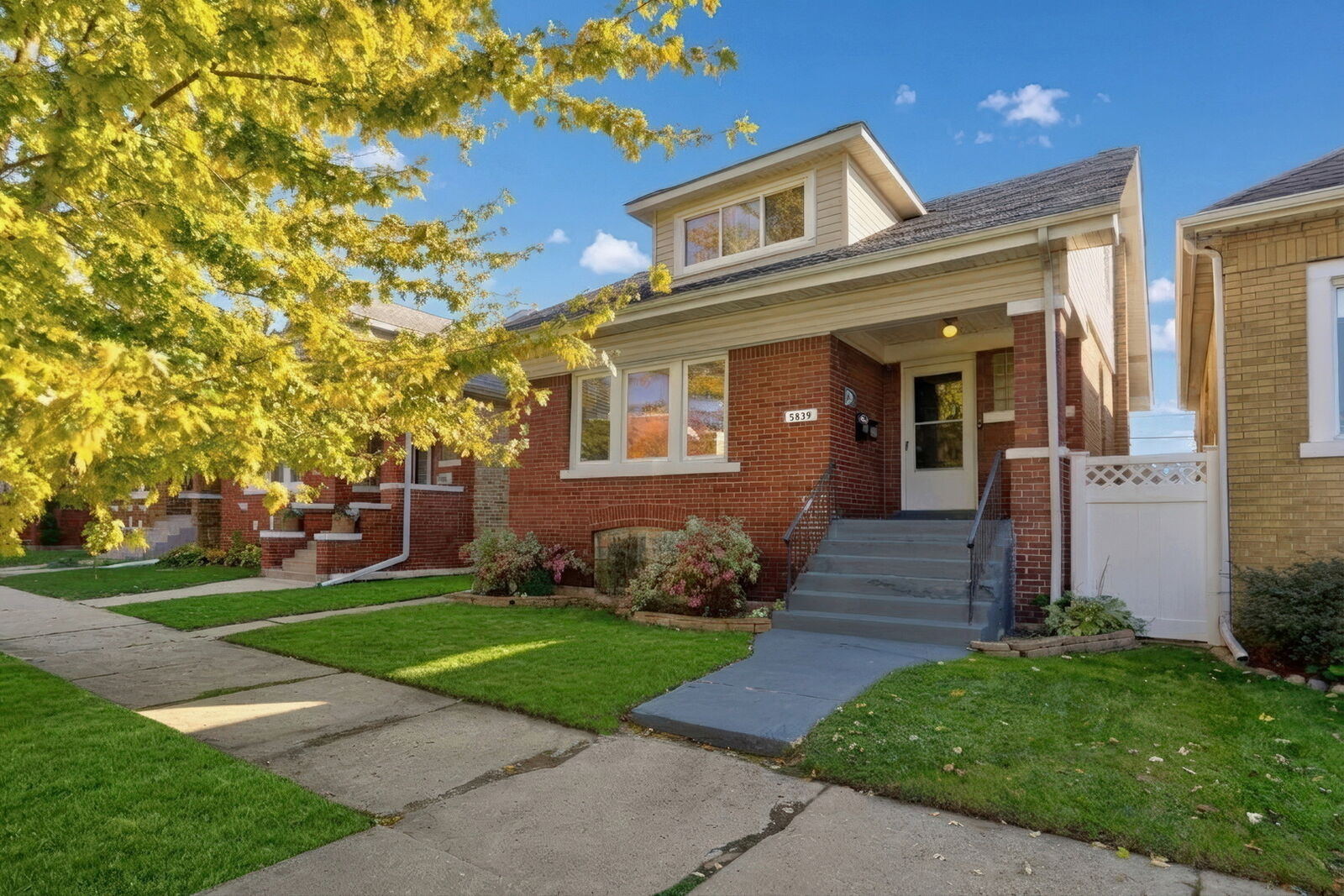 Property Photo: 5839 W Eastwood Avenue IL 60630