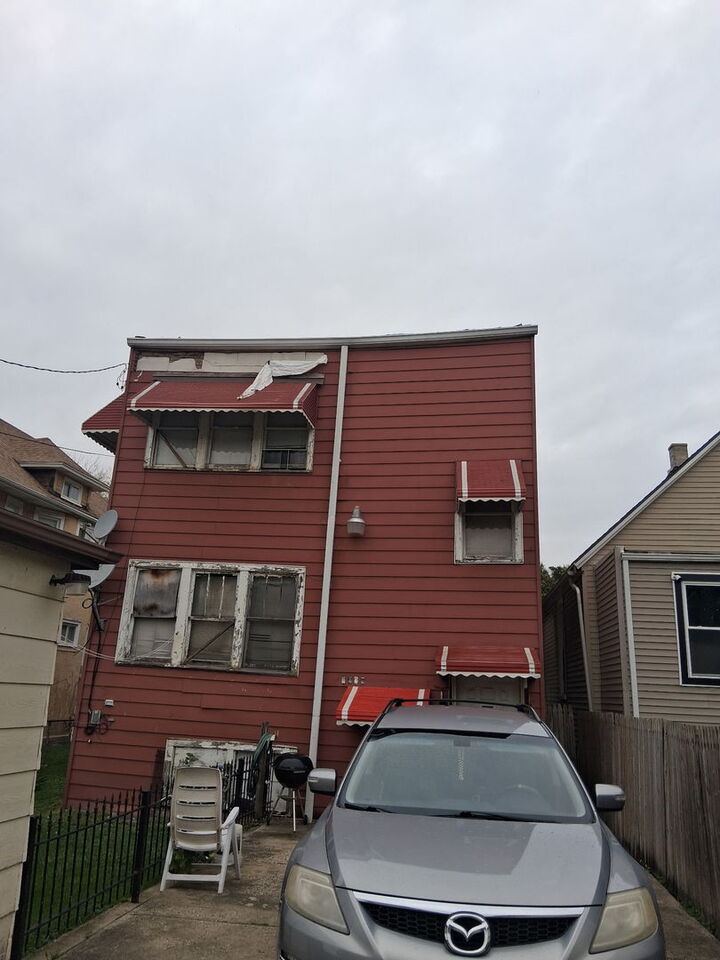 Property Photo: 4929 W Erie Street IL 60644