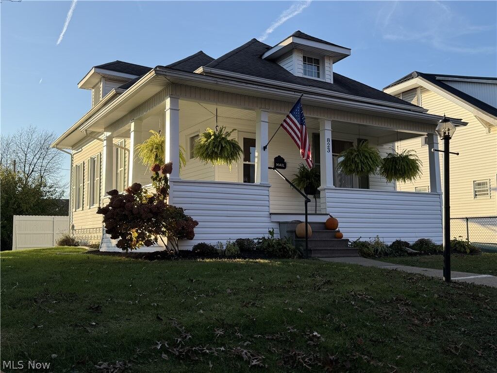 Property Photo:  823 Oakland Boulevard  OH 43725 