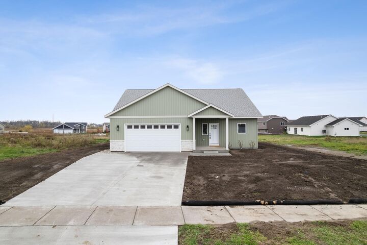 Property Photo:  1009 Misty Curve  MN 55313 