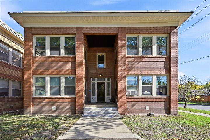 Property Photo:  3345 Harriet Avenue  MN 55408 