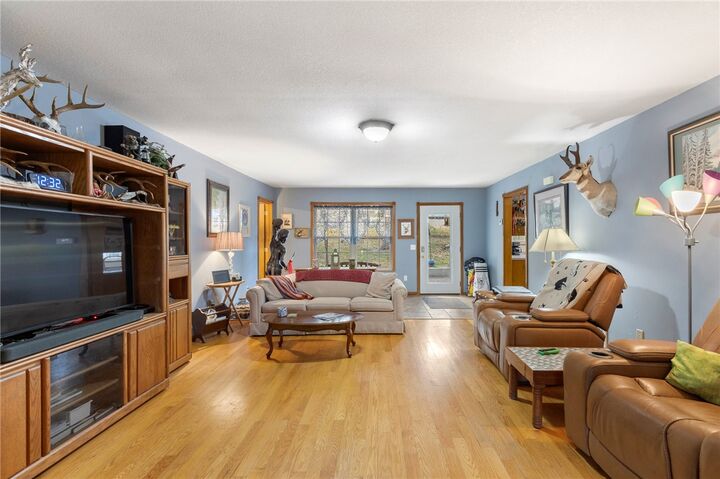 Property Photo:  1000 County Road 9051  AR 72638 