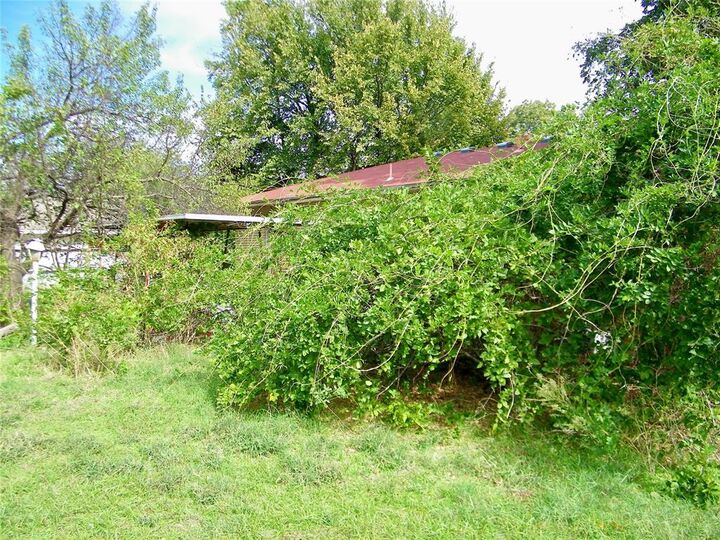 Property Photo: 511 S 8th Street OK 73055