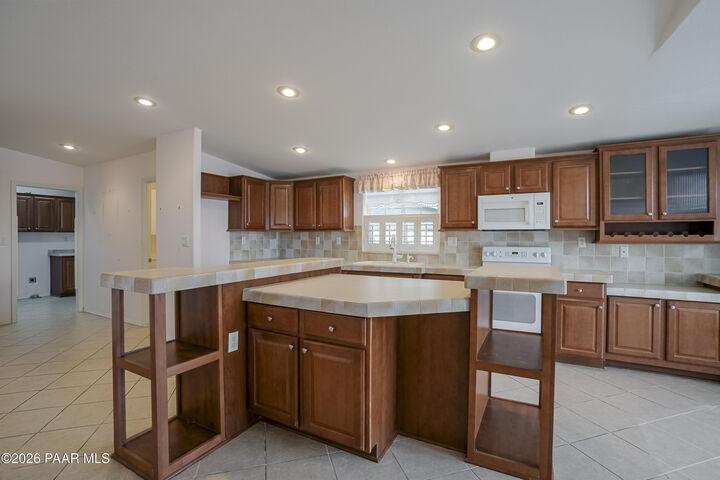 Property Photo: 1253 Samantha Street AZ 86301