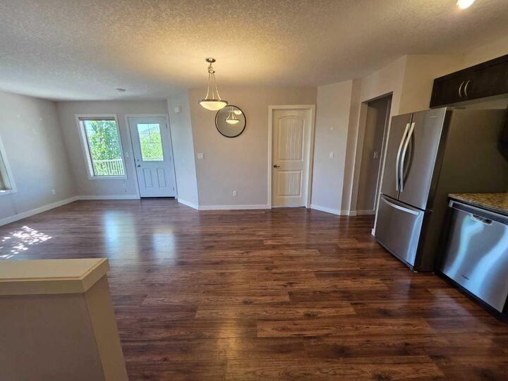 Property Photo: 250 Sage Valley Road NW 1707 AB T3R 0R6