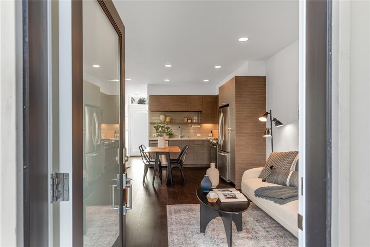 Property Photo:  2613 E Thomas Street  WA 98112 