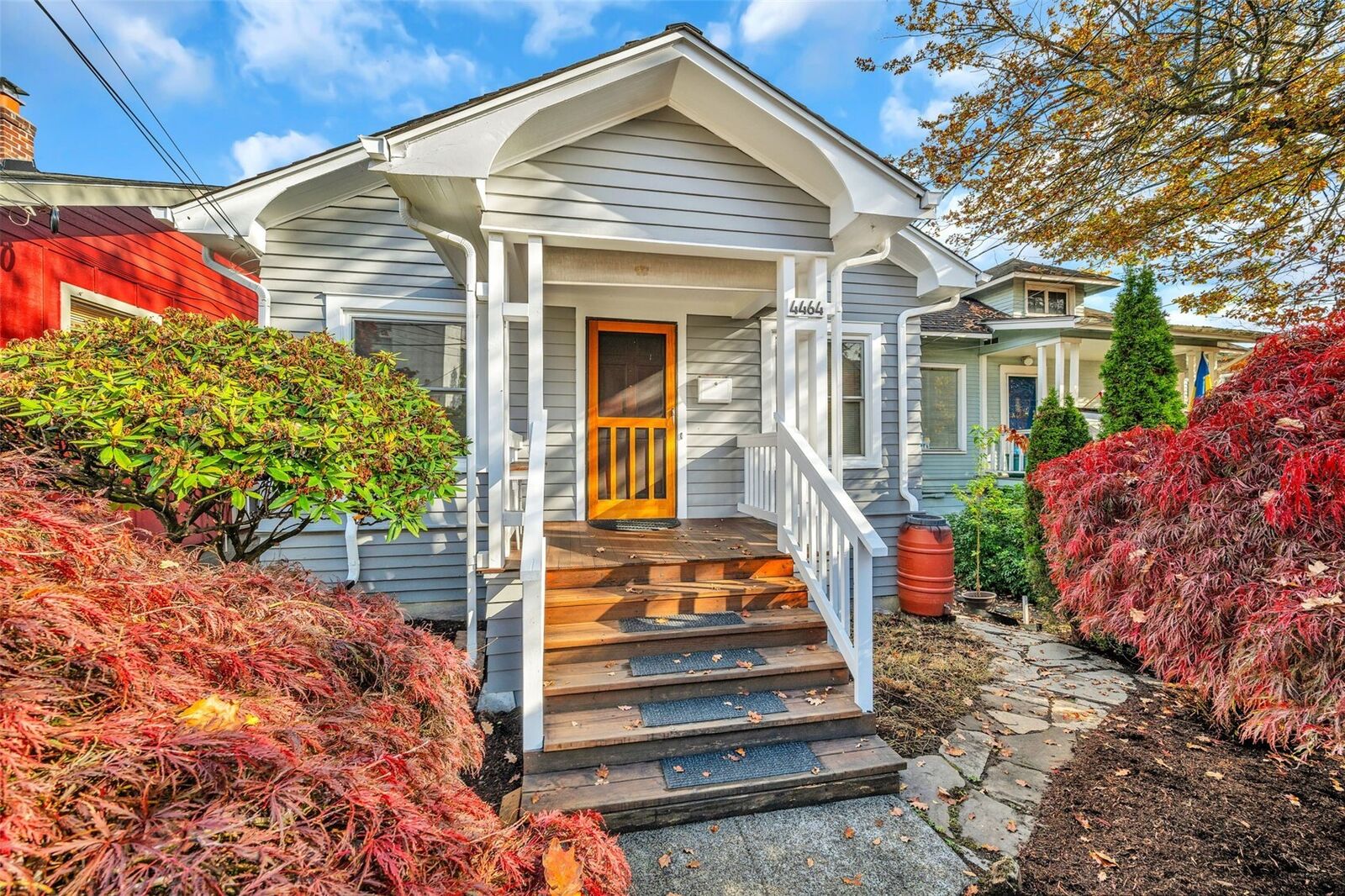 Property Photo:  4464  Whitman Avenue N  WA 98103 