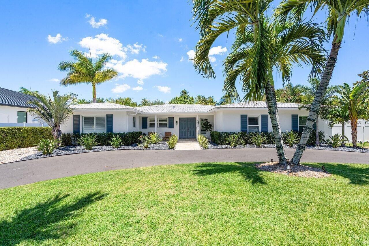 Property Photo:  319 NW 15th Street  FL 33444 