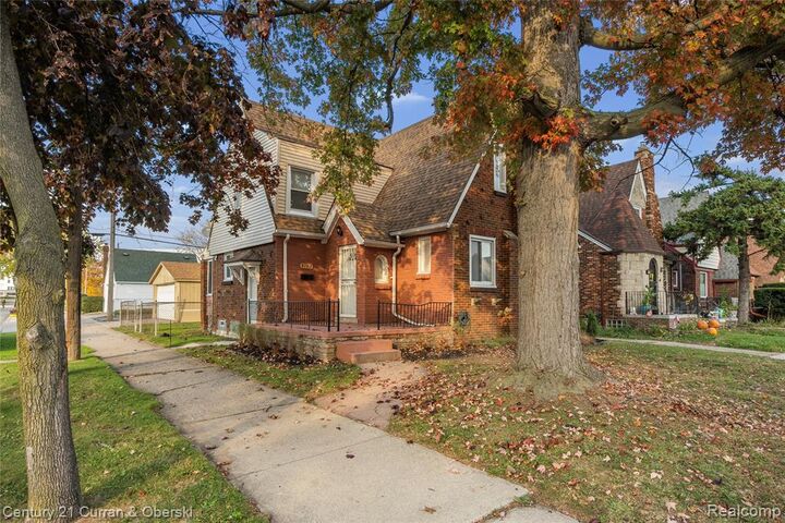 Property Photo:  8103 Sirron Street  MI 48234 