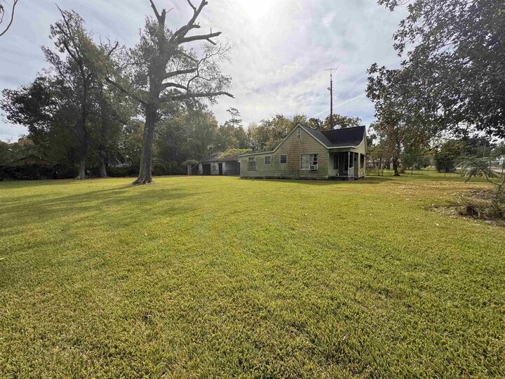 Property Photo: 4180 Ironton TX 77703