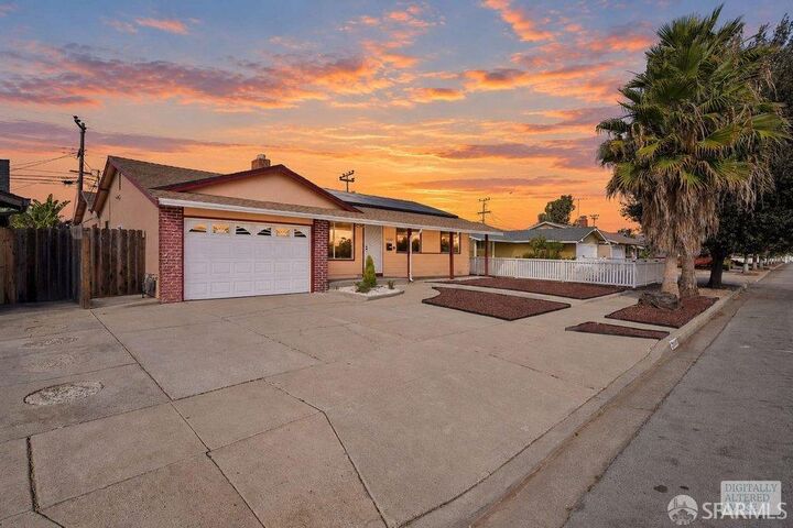 Property Photo:  39393 Sundale Drive  CA 94538 