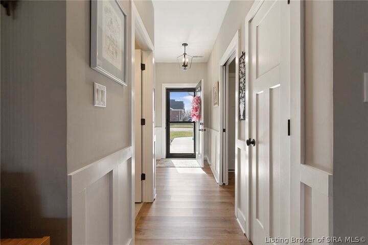 Property Photo: 3409 Elaine Avenue IN 47130